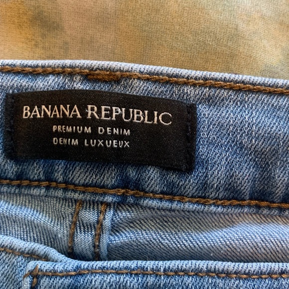 SOLD! Banana Republic / Girlfriend / Jeans - Picture 7 of 8